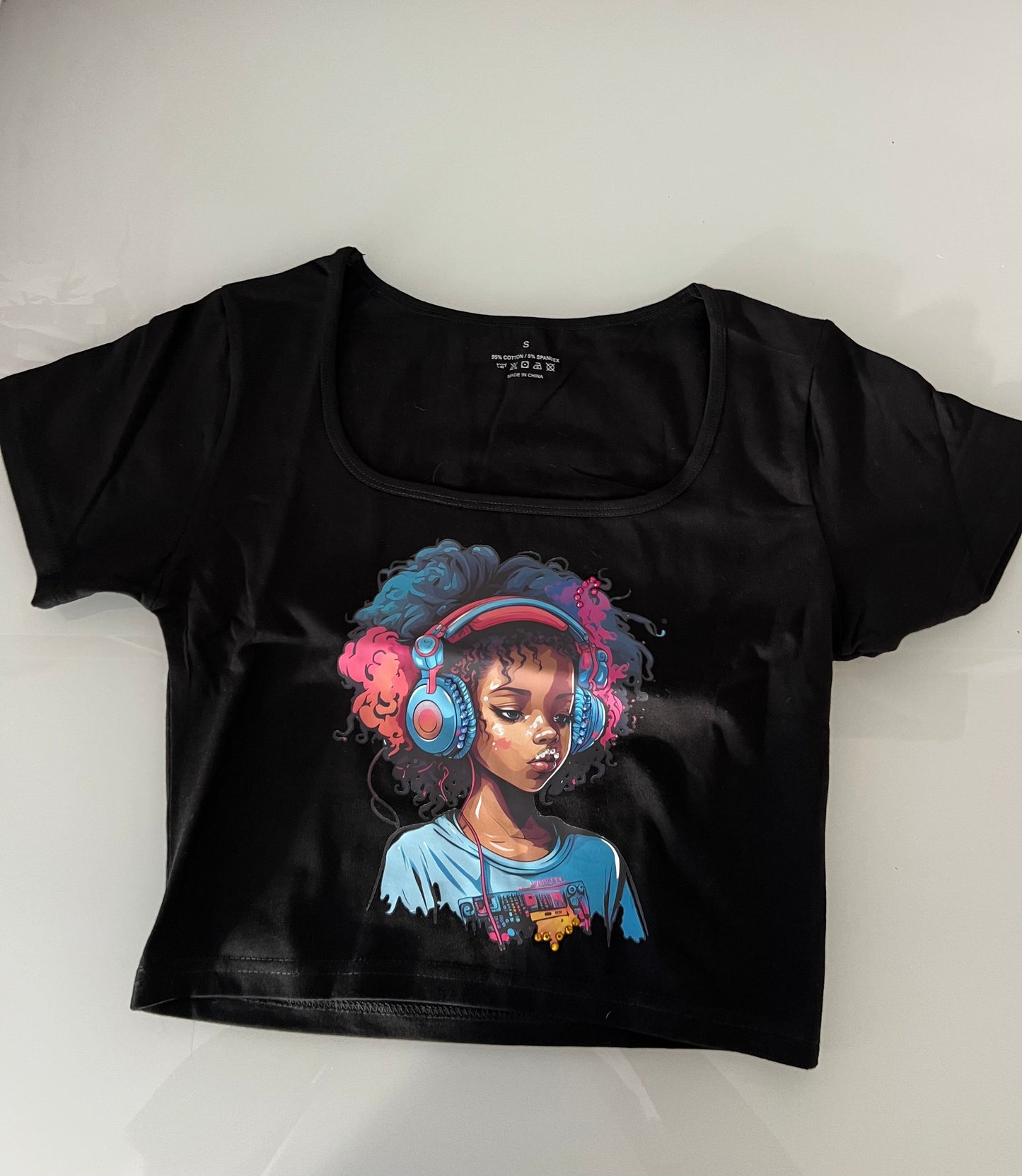 T-SHIRT